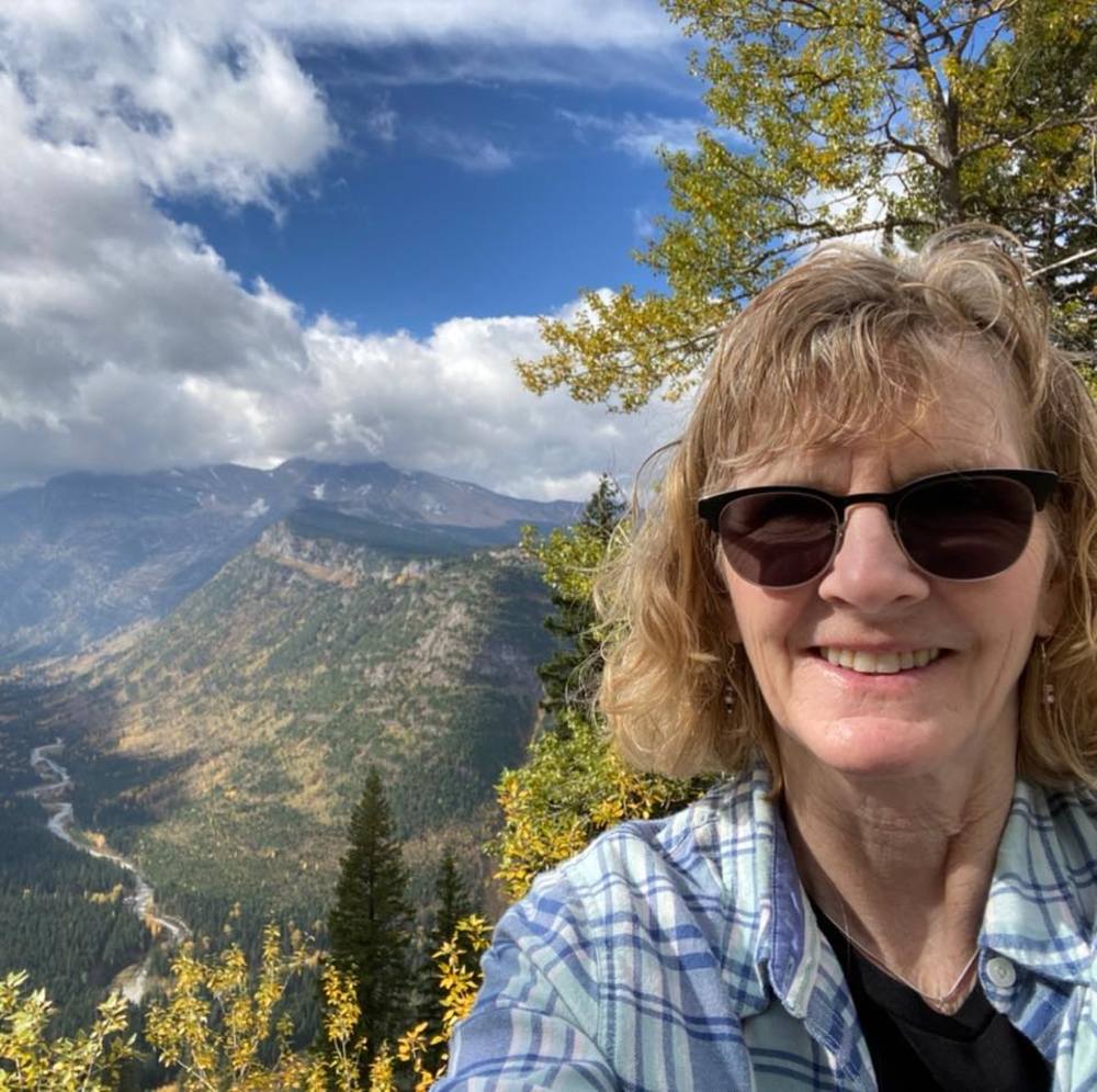 Meet your Posher, Loni